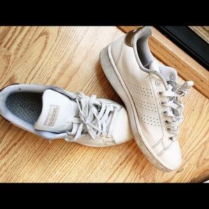 Women’s White Adidas Shoes // Size 7.5